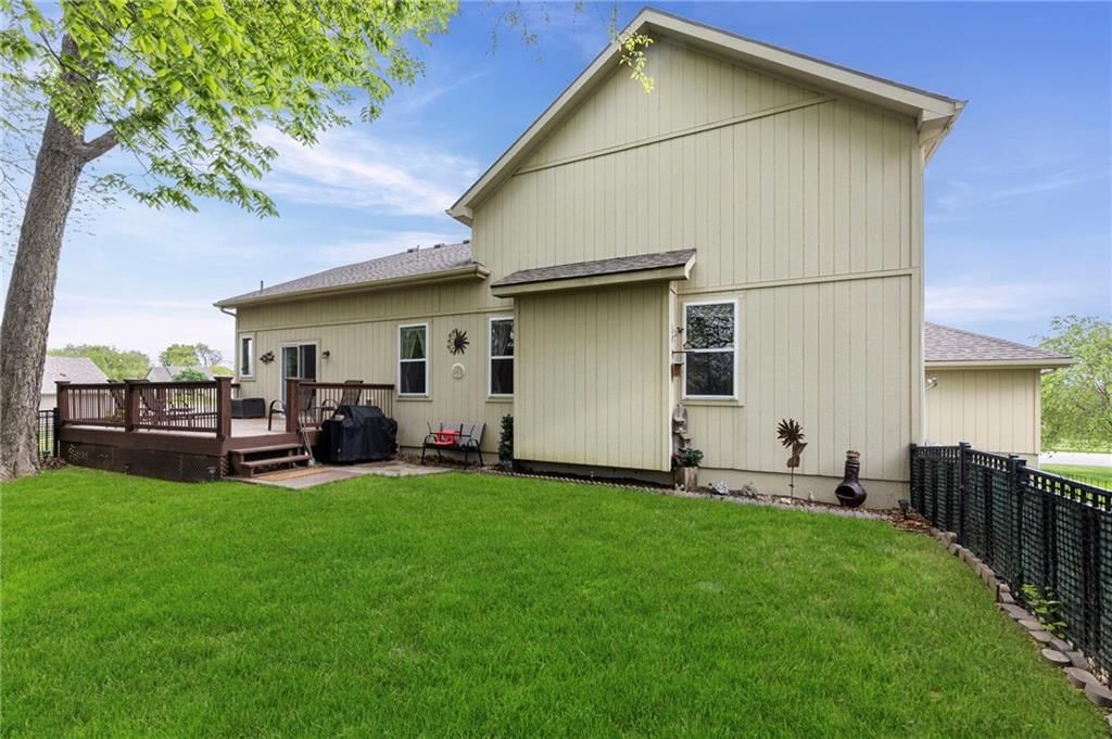 1414 N 151 Terrace — photo 46