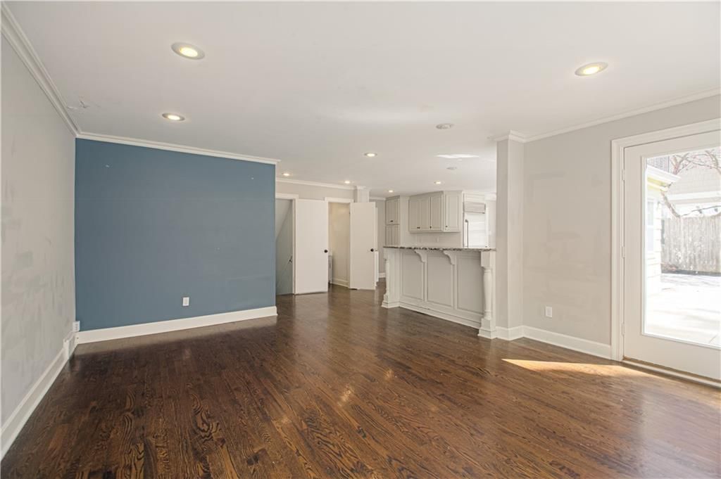 1215 W 69th Street — photo 12