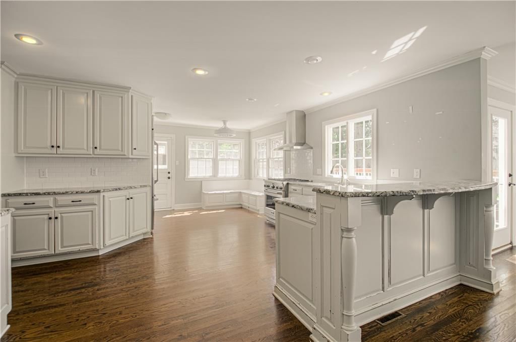 1215 W 69th Street — photo 13