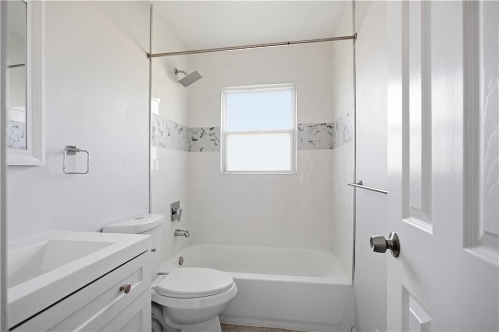 2415 N 45th Street — photo 16