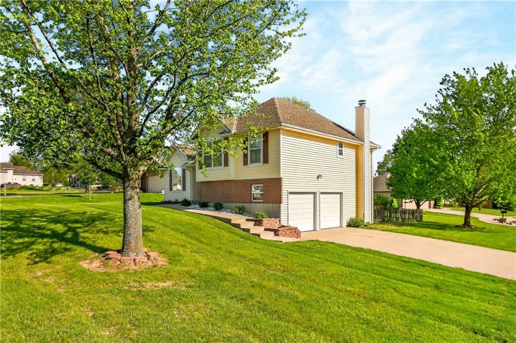 103 Somerset Drive — photo 3