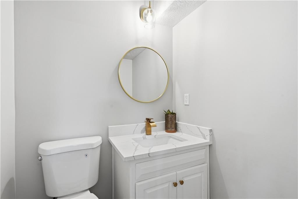 1705 SE Piccadilly Street — photo 17