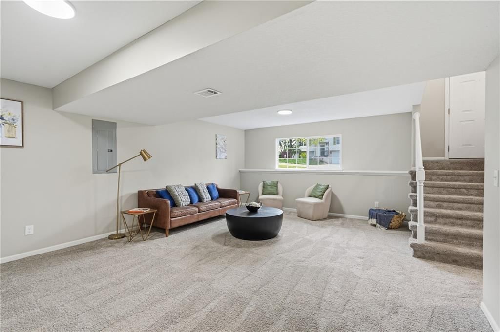 1705 SE Piccadilly Street — photo 34