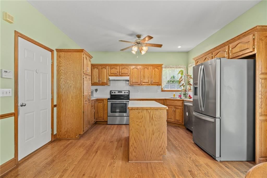 802 Courtland Court — photo 10