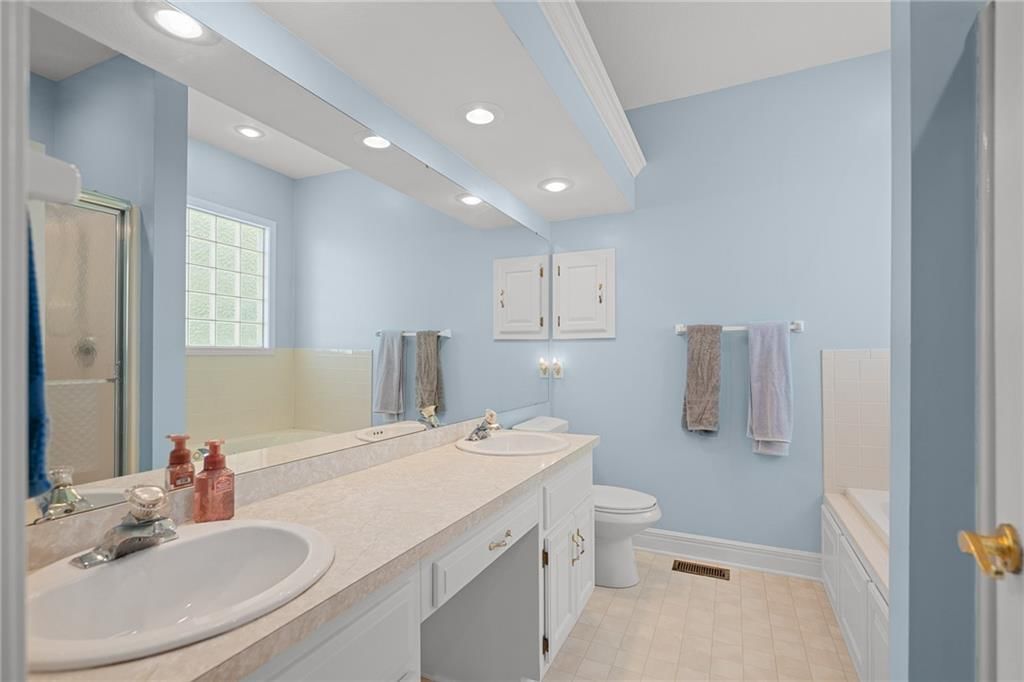 802 Courtland Court — photo 17