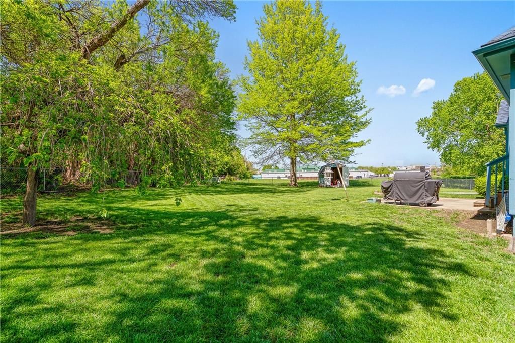802 Courtland Court — photo 26