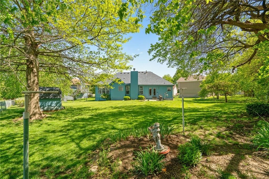 802 Courtland Court — photo 28
