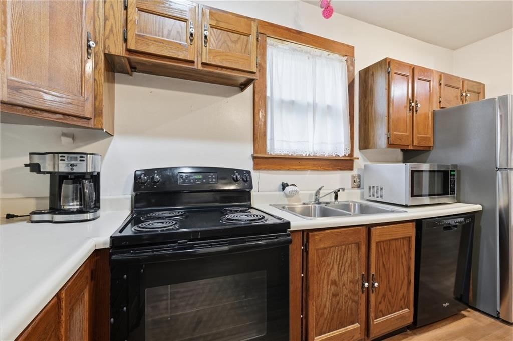 840 Limit Street — photo 8