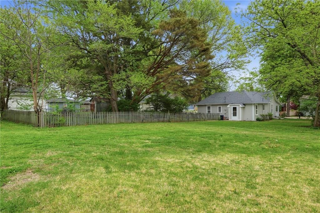840 Limit Street — photo 19