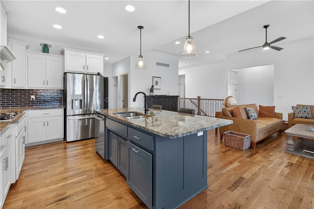 8808 N Clarion Avenue — photo 14