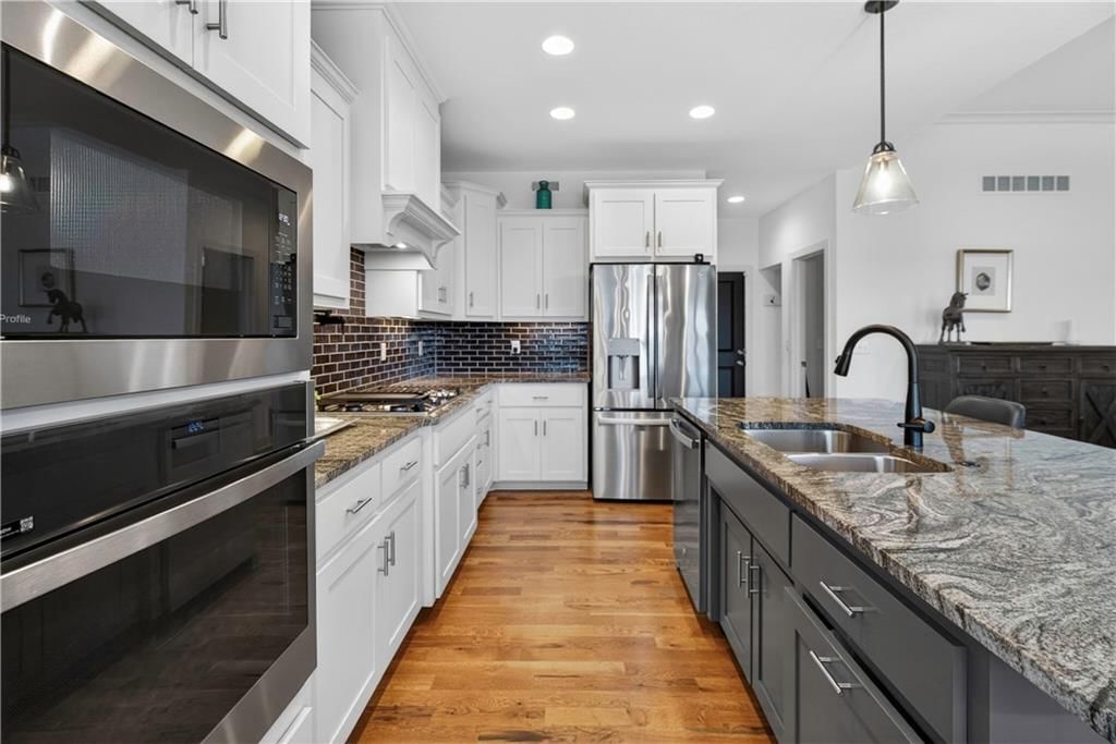 8808 N Clarion Avenue — photo 15