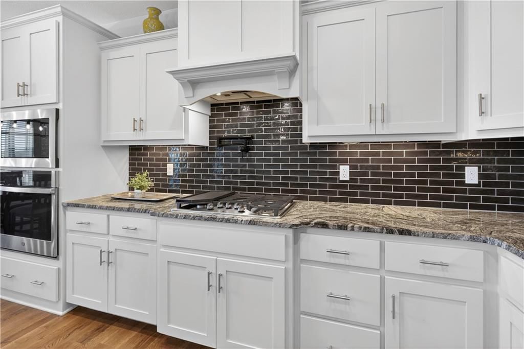 8808 N Clarion Avenue — photo 17
