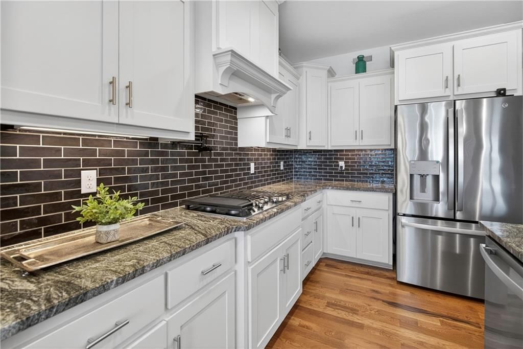8808 N Clarion Avenue — photo 18