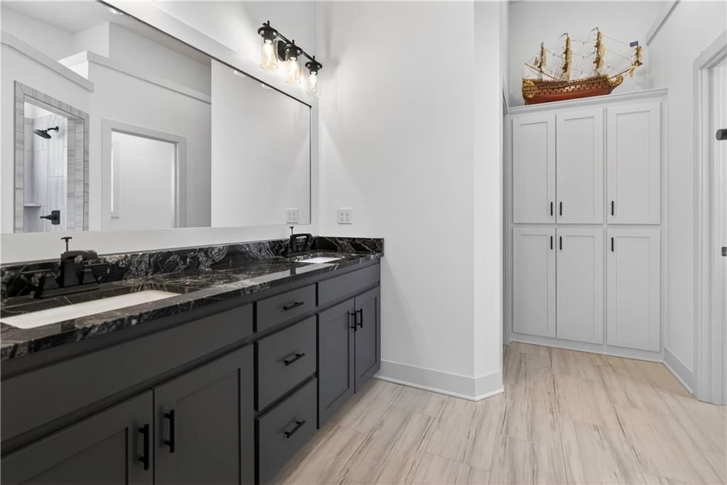 8808 N Clarion Avenue — photo 27