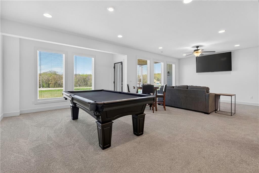 8808 N Clarion Avenue — photo 40