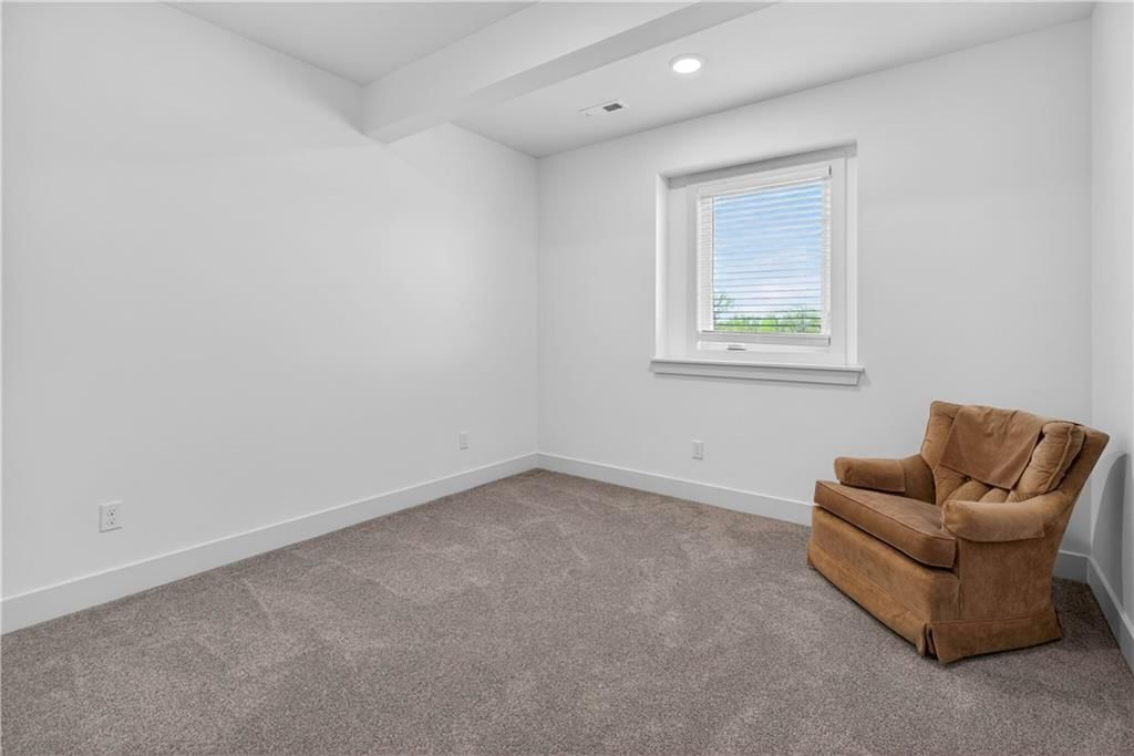 8808 N Clarion Avenue — photo 44