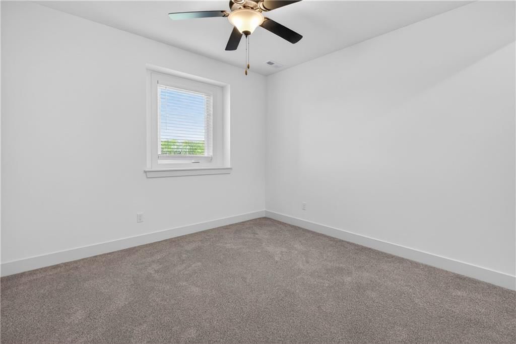 8808 N Clarion Avenue — photo 46