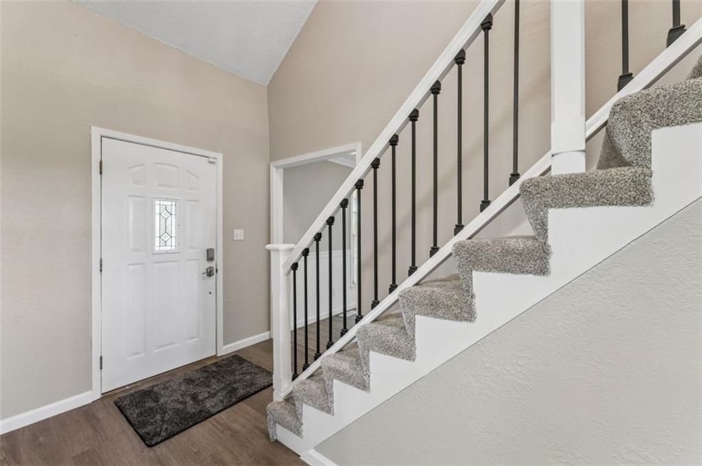 18611 E Salisbury Road — photo 8