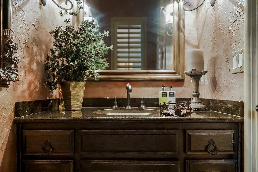 10462 S Oakcrest Lane — photo 47