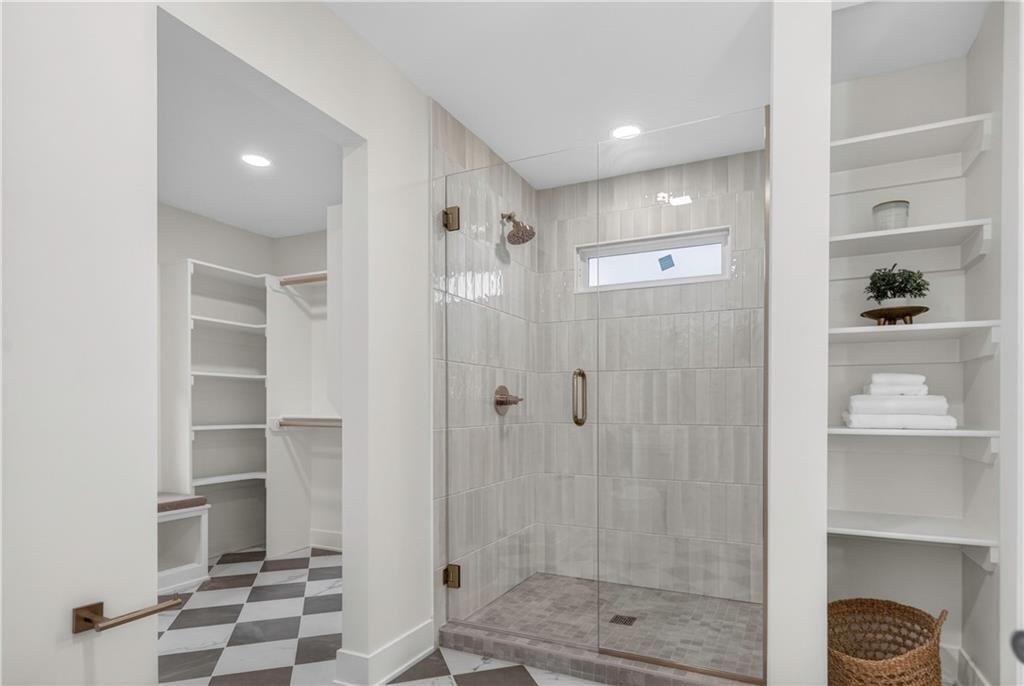 9112 Reeds Drive — photo 18
