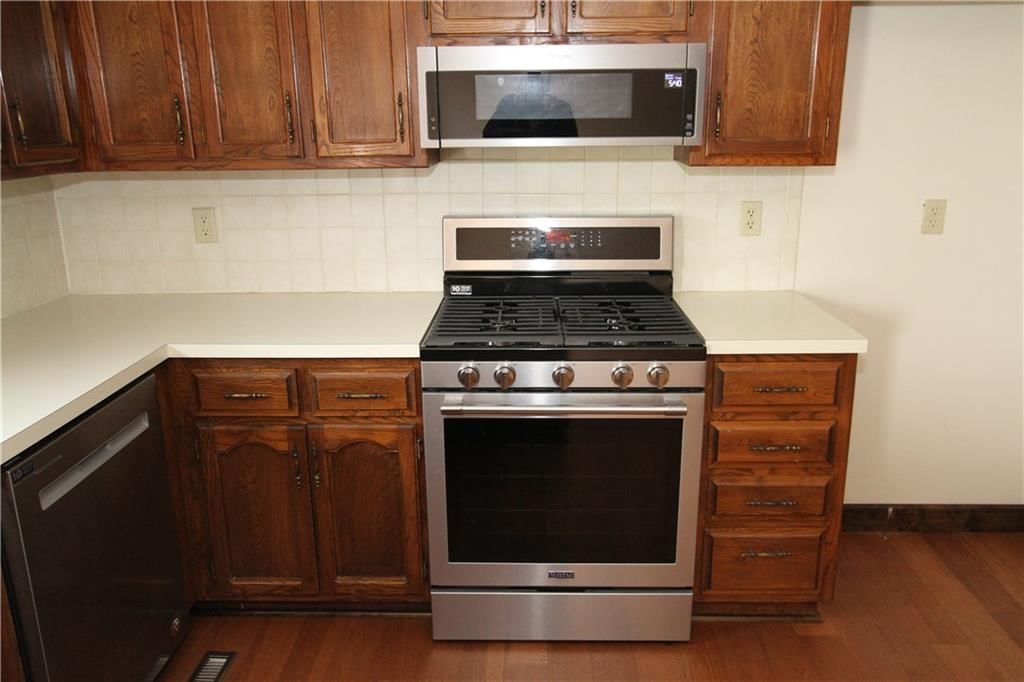 720 S Sheridan Road — photo 9
