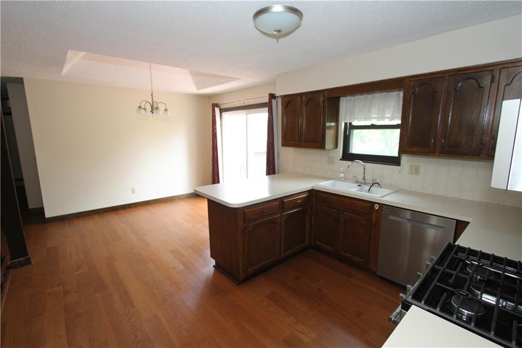 720 S Sheridan Road — photo 13