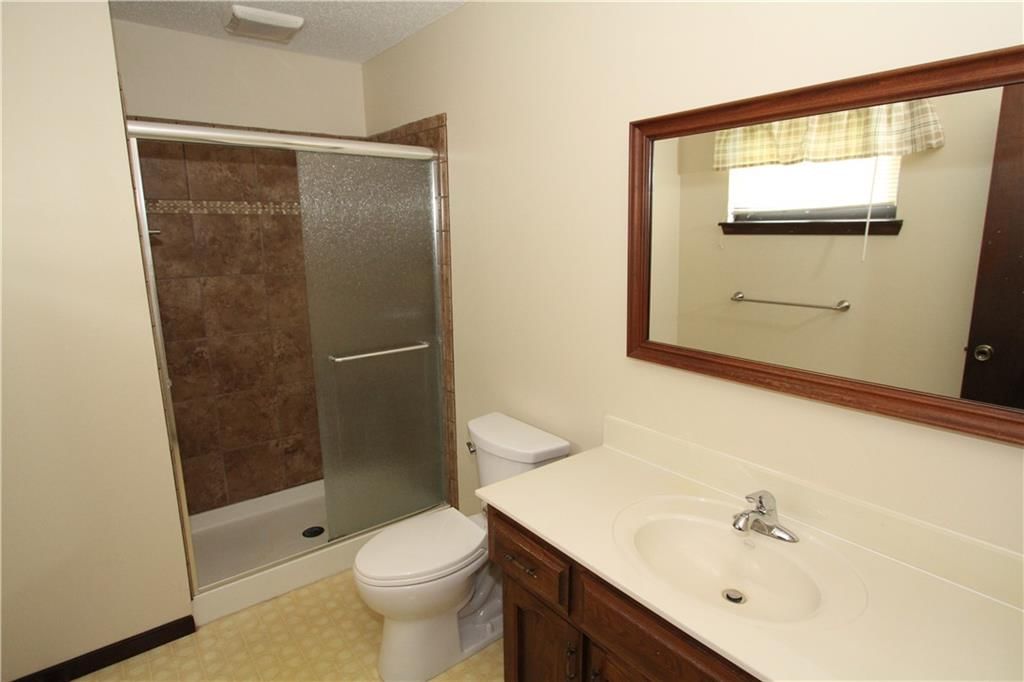 720 S Sheridan Road — photo 16