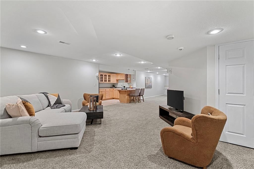 9308 W 150th Terrace — photo 40