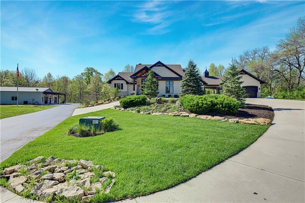 18665 W 183rd Street, Olathe, KS