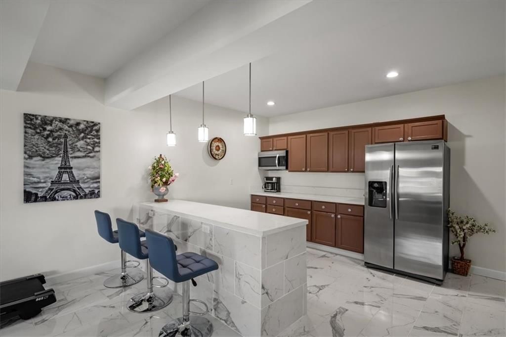 9419 N Bell Street — photo 31