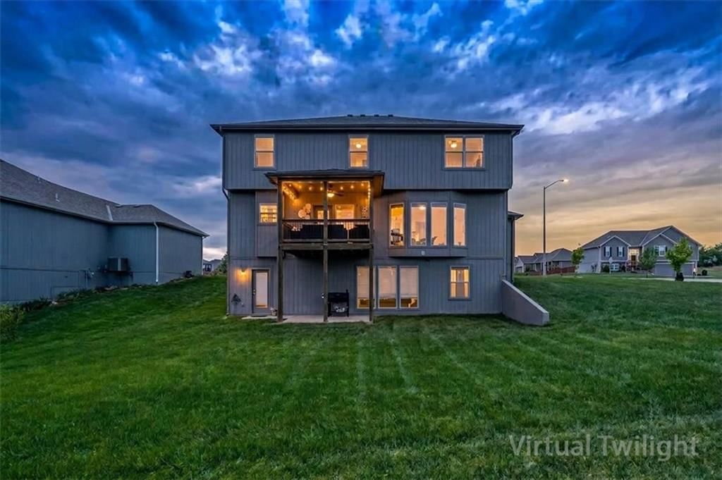 9419 N Bell Street — photo 40