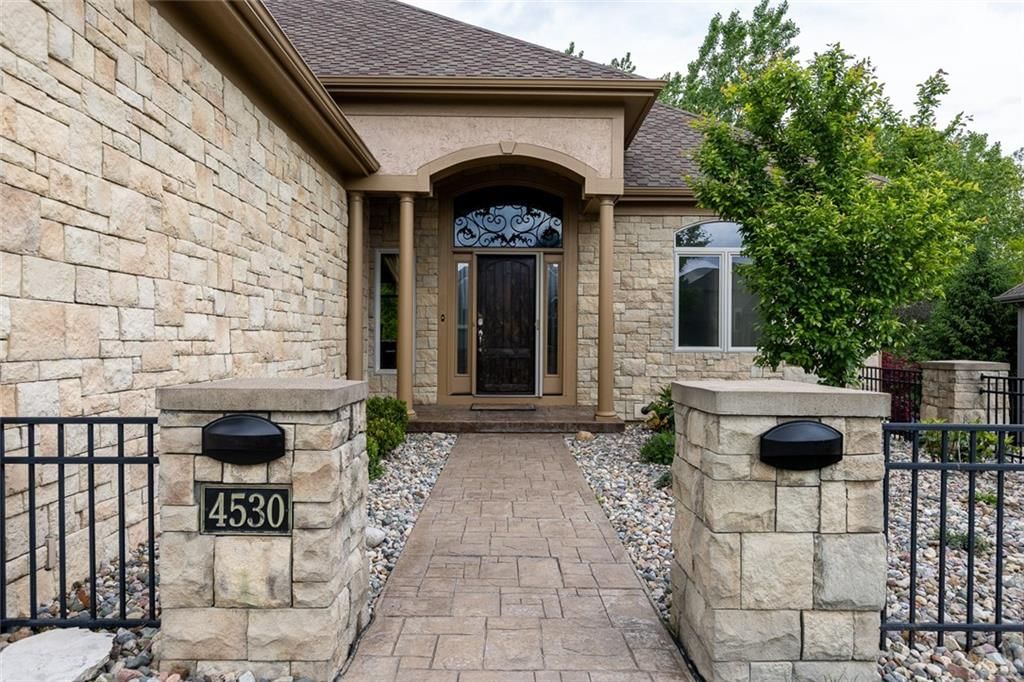 4530 Verona Drive — photo 3