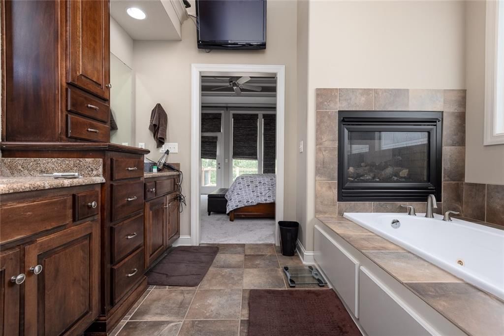 4530 Verona Drive — photo 23