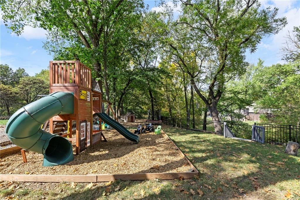 8906 Millstone Drive — photo 23