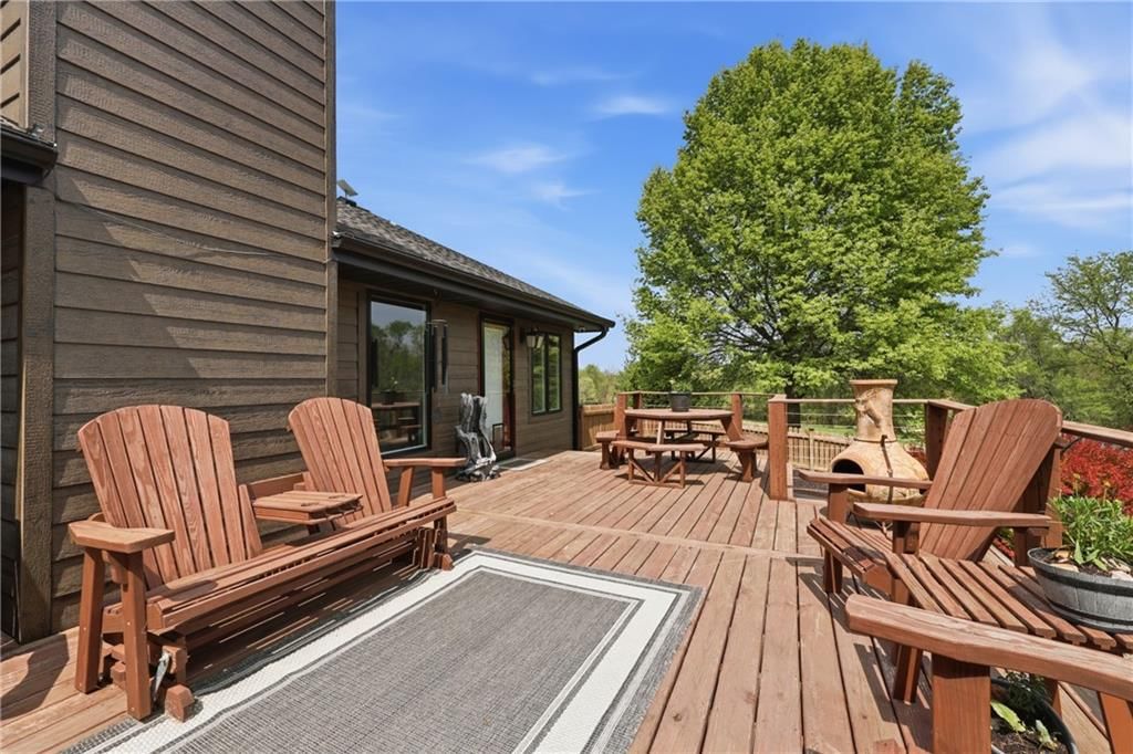 561 White Road — photo 45
