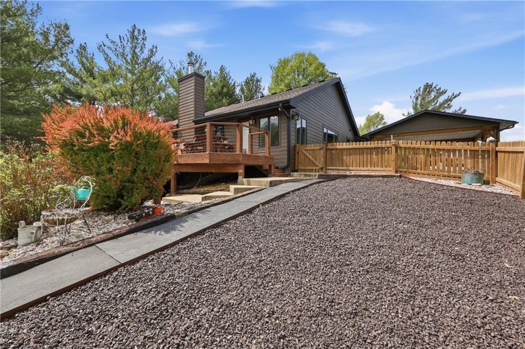 561 White Road — photo 47