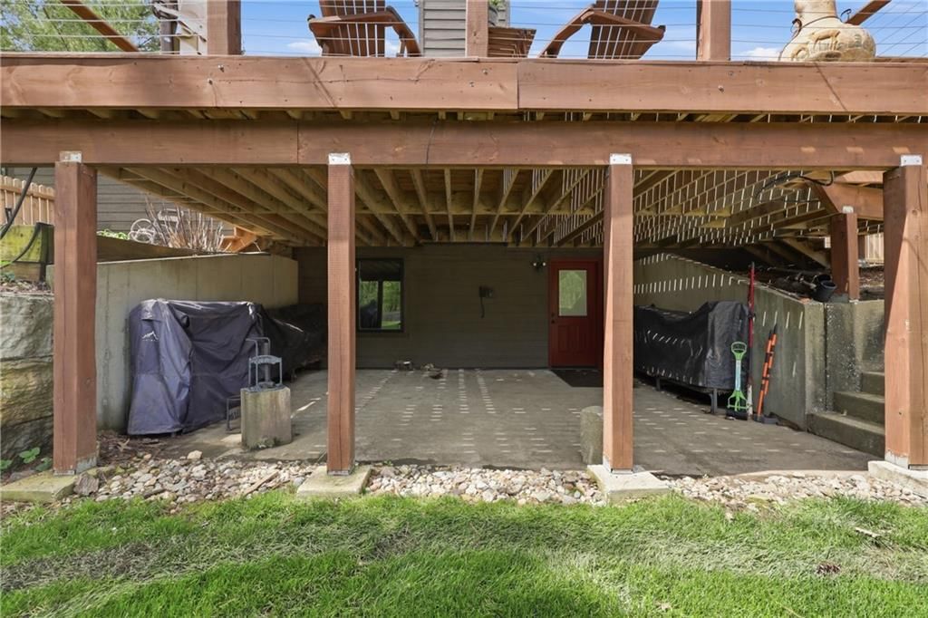 561 White Road — photo 48