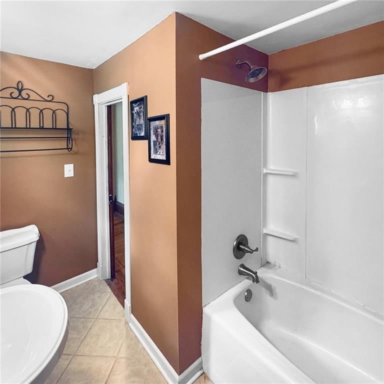 206 W Chestnut Street — photo 24