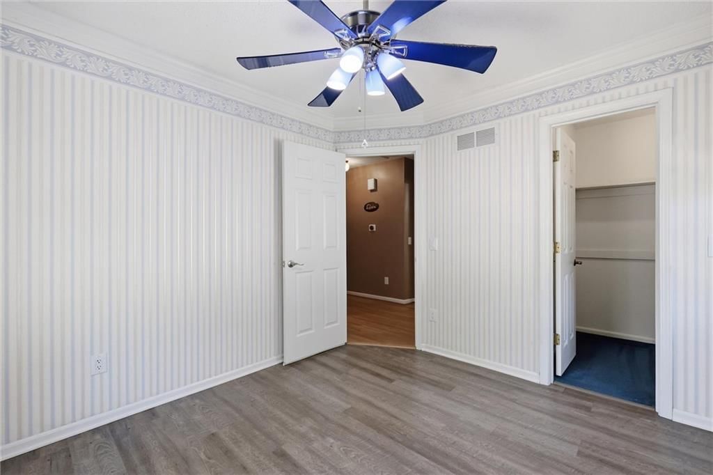 10706 W 70th Terrace — photo 25