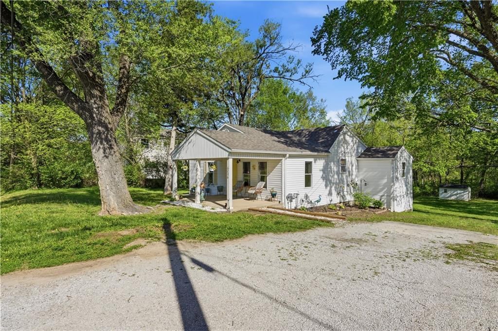 6206 NE 54TH Street — photo 3