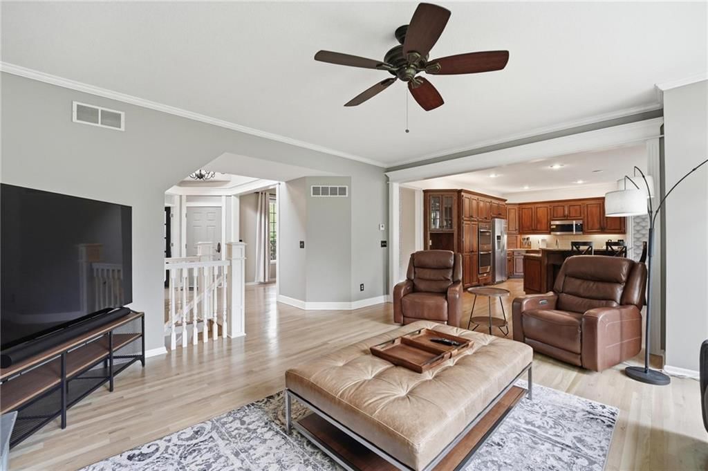 5308 W 161st Street — photo 11