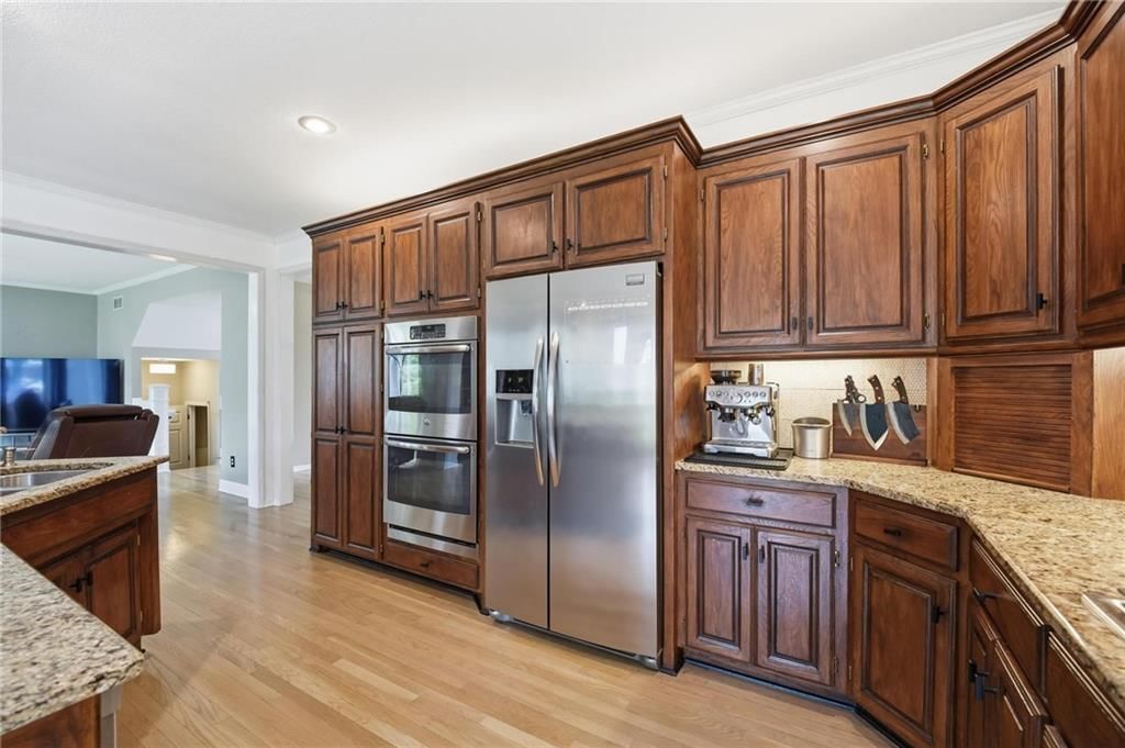 5308 W 161st Street — photo 16