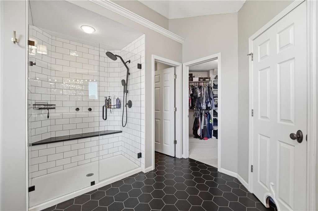 5308 W 161st Street — photo 29