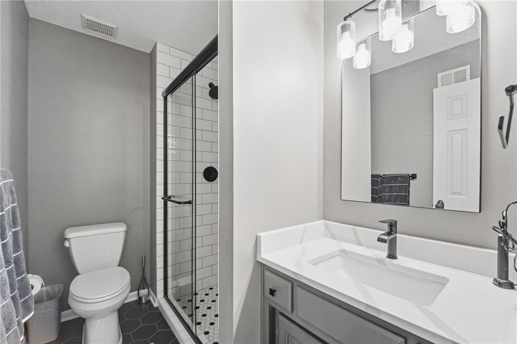 5308 W 161st Street — photo 34