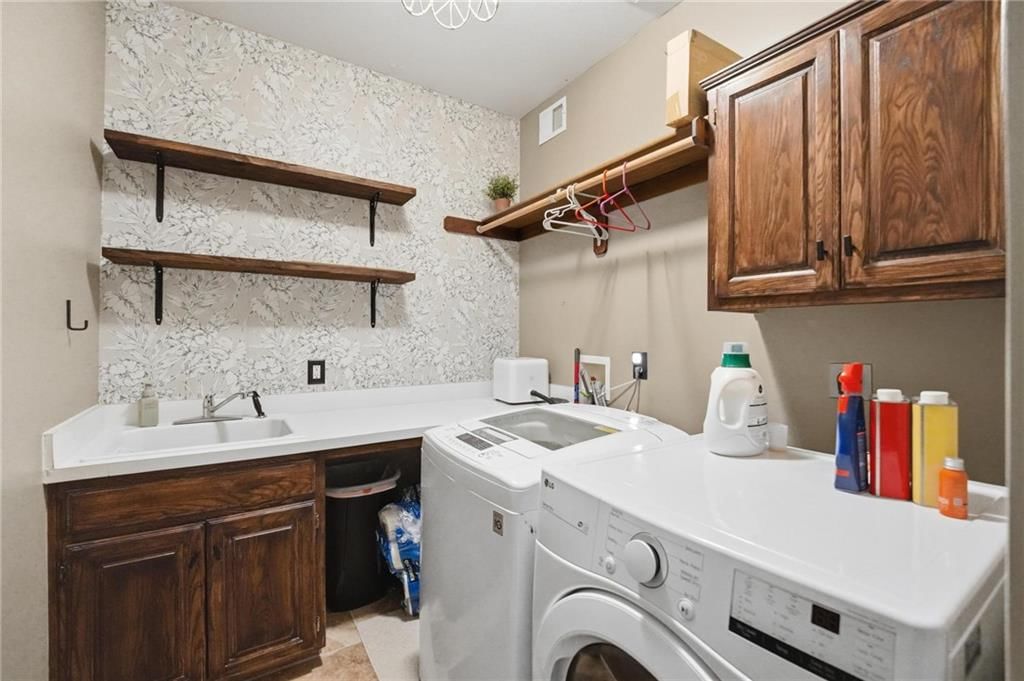 5308 W 161st Street — photo 51