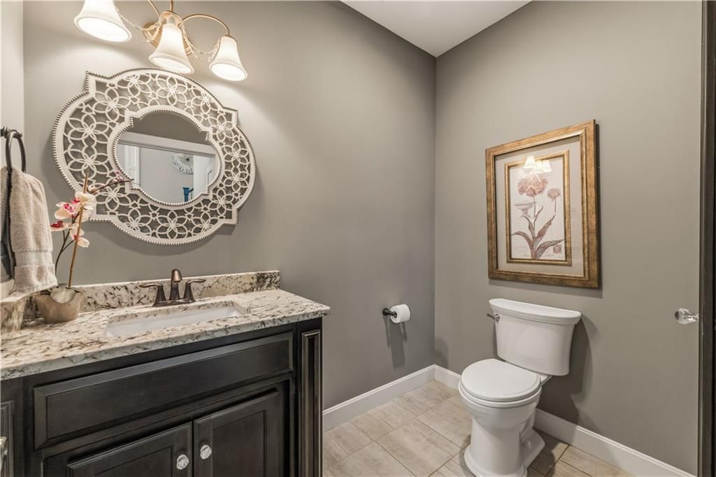 1104 Lakecrest Circle — photo 12
