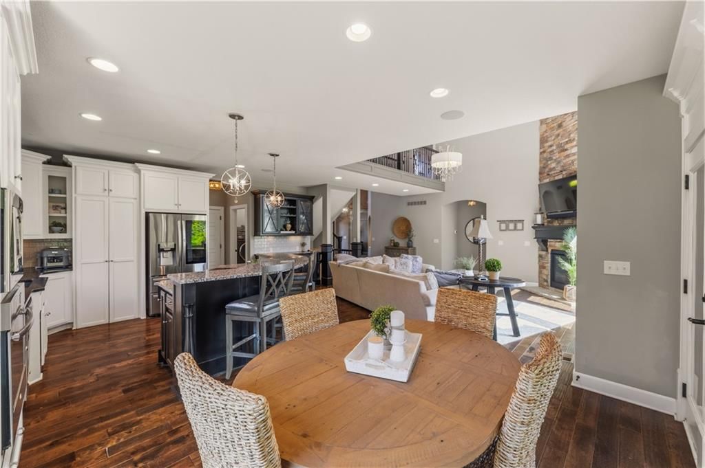 1104 Lakecrest Circle — photo 31