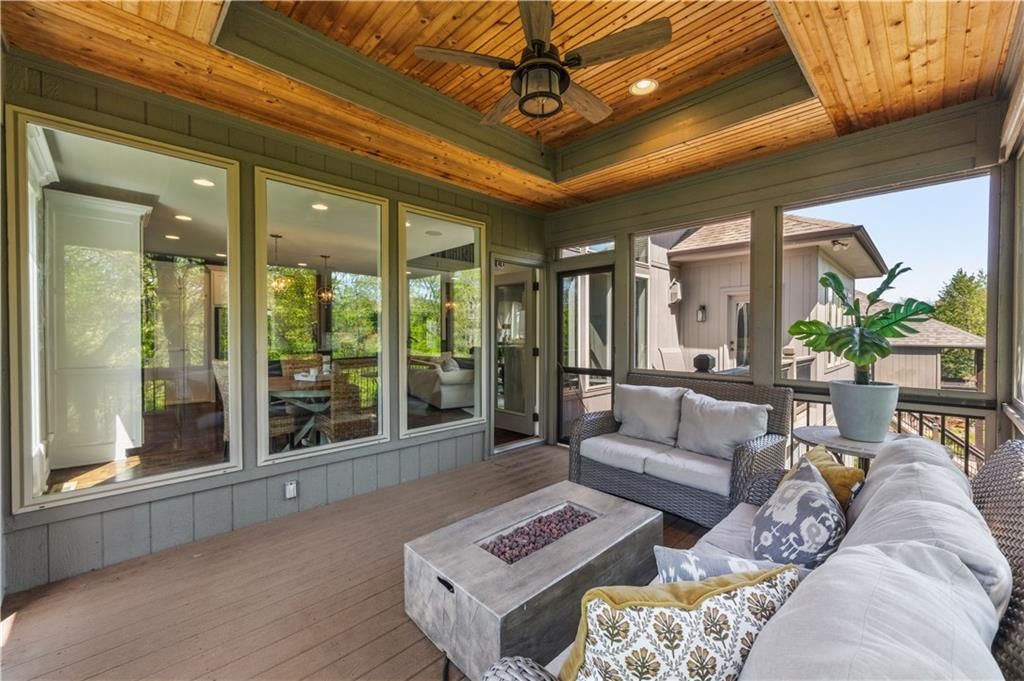 1104 Lakecrest Circle — photo 33