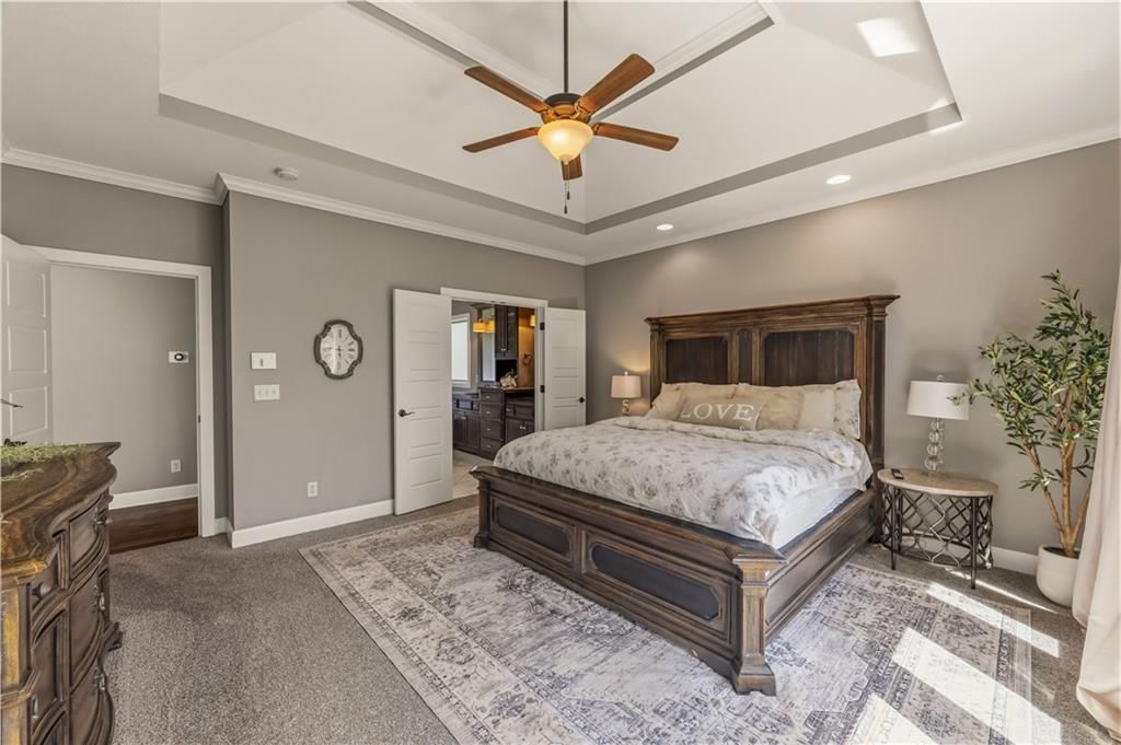 1104 Lakecrest Circle — photo 40