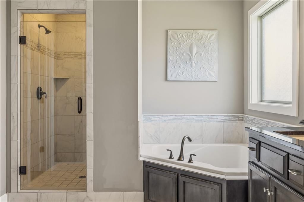 1104 Lakecrest Circle — photo 46
